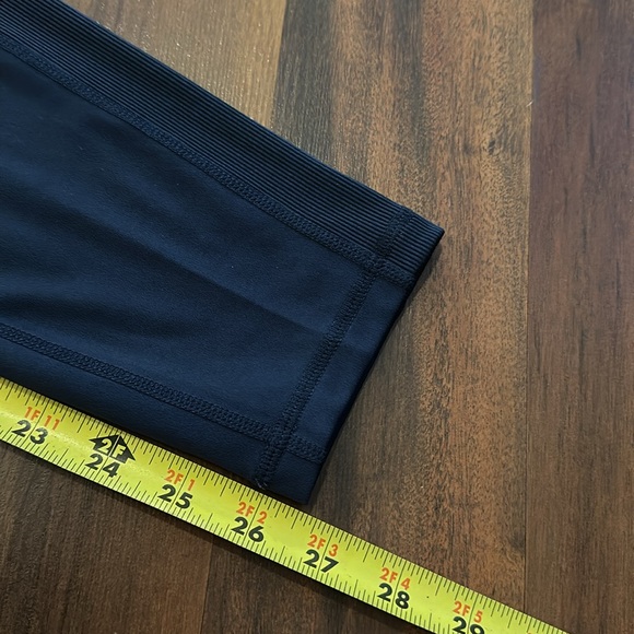 Tommy Hilfiger Sport Navy Leggings Size Medium- Workout, Yoga, Activewear - Picture 11 of 11